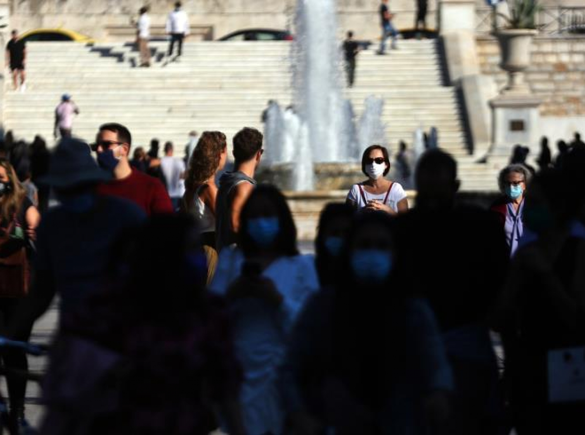 Δώδεκα θάνατοι και 1211 νέα κρούσματα κορωνοϊού σήμερα στην Ελλάδα